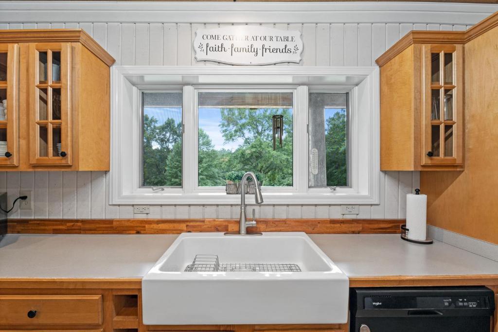 Refuge Ranch Retreat Log Cabin Lake 53+ Acres Locust Grove Zewnętrze zdjęcie